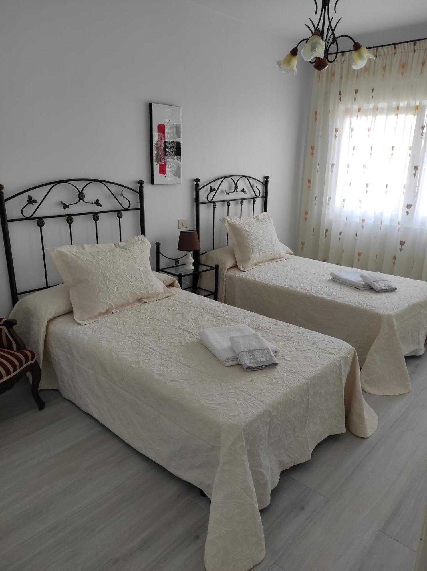 Area Pequena Apartment Ezaro Ngoại thất bức ảnh